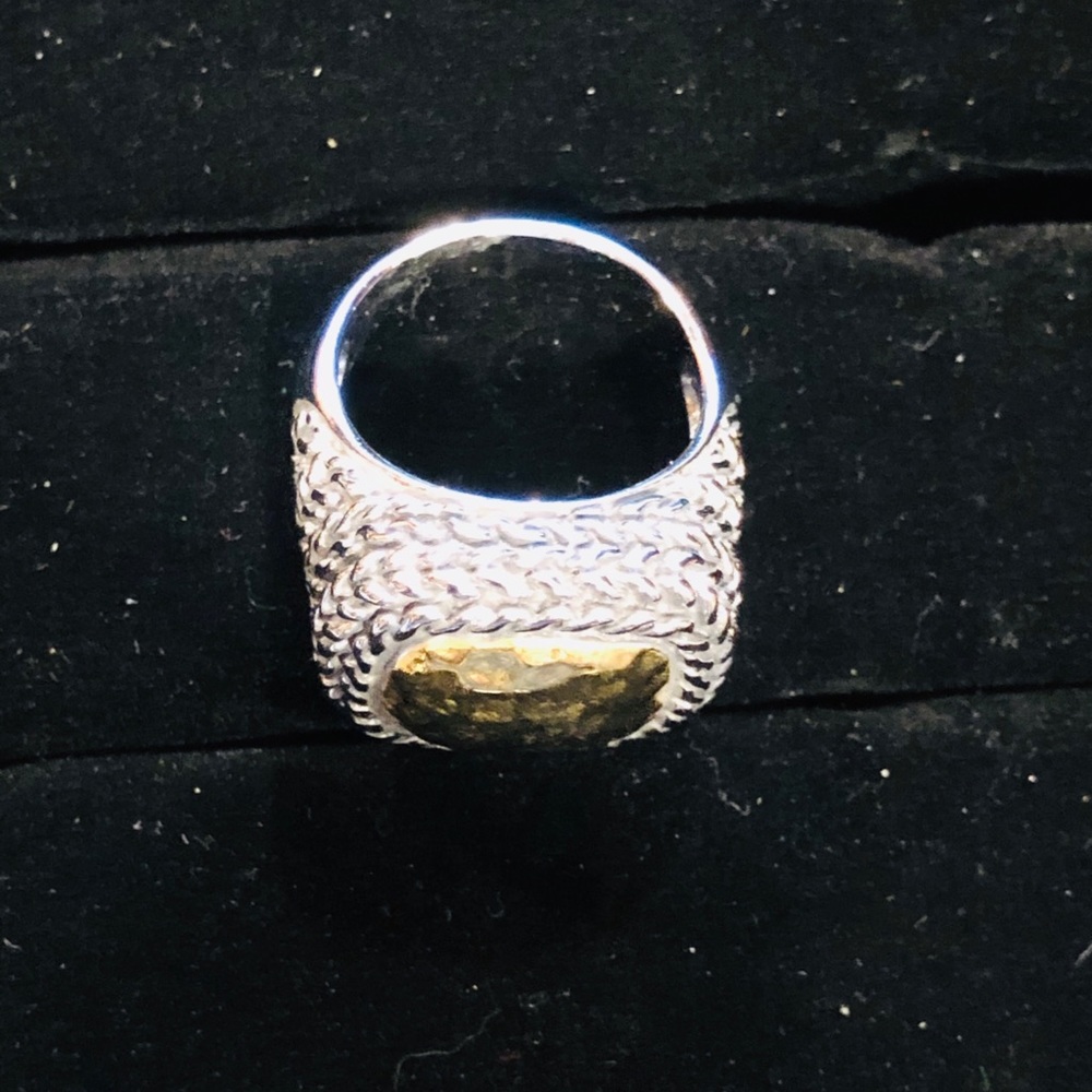 Ring - Picture 3 of 3
